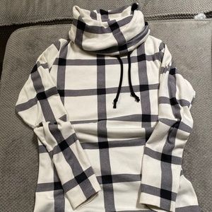 Chelsea DeBoer by Lily & Lottie- Funnel neck tunic